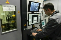 Депутаты рассказали об условиях, которые создают для молодых ученых