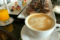 В российских отелях all inclusive начать утро с коньяка не получится