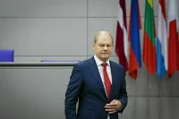 СМИ: Решение Шольца по танкам для Украины вызвало скандал в бундестаге
