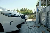 Китай вдвое увеличил производство электромобилей в 2022 году