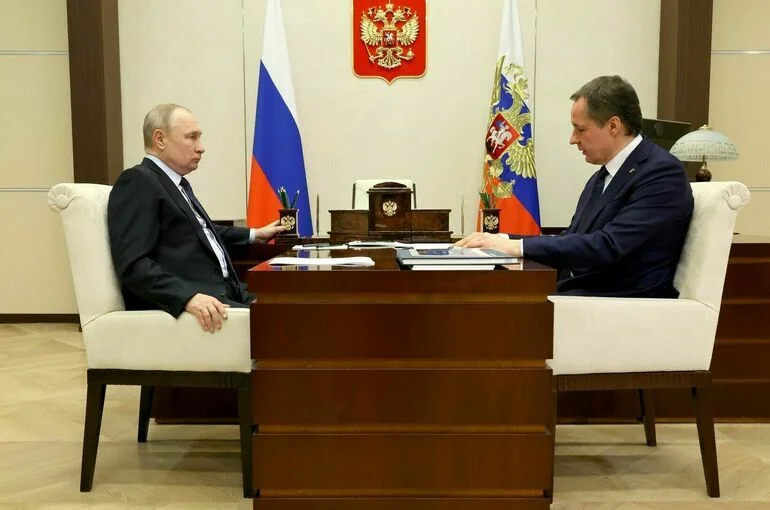 Путин предложил губернатору Белгородской области обсудить работу оперативного штаба