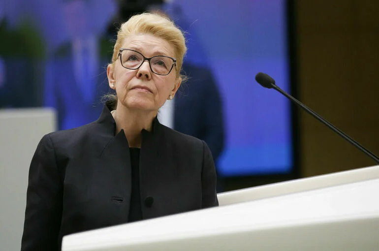 Мизулина назвала число рассмотренных в судах обращений россиян в 2022 году