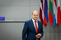 Шольц заявил, что Германия не будет отправлять войска и самолеты на Украину