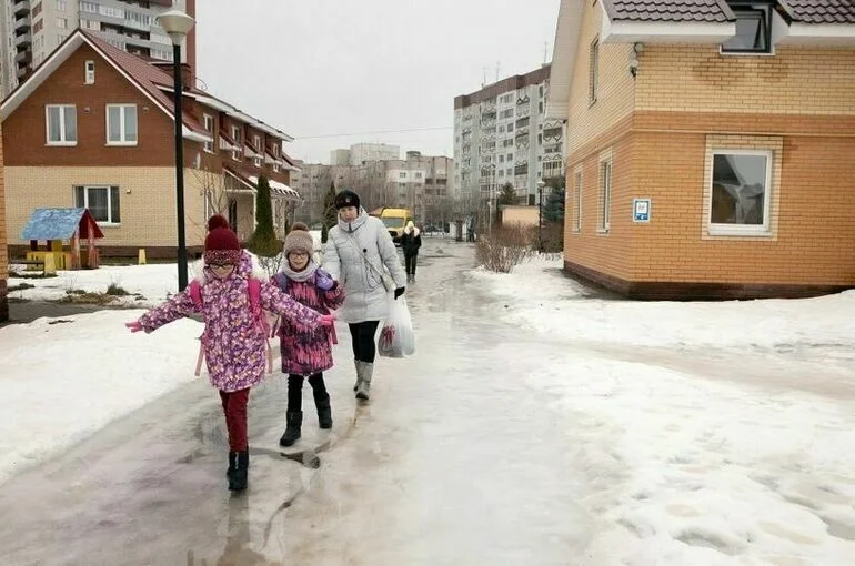 Дети-сироты Кубани получат дополнительную меру социальной поддержки