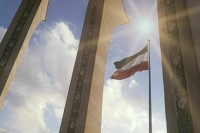 В парламенте Ирана пообещали ответить на слова Подоляка об атаке дронов