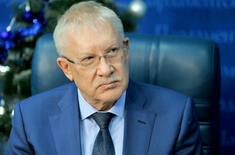 Морозов назвал верной инициативу о введении моратория на закон о госзакупках