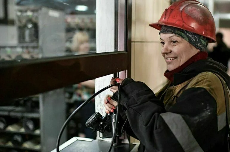 Женщин не хотят пускать в шахты