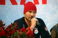 СМИ: Фигуристу Роману Костомарову ампутировали обе стопы