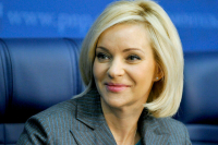 Казакова призвала родителей решать проблемы школ вместе с властями