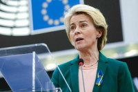 Фон дер Ляйен анонсировала предложение нового пакета санкций против РФ