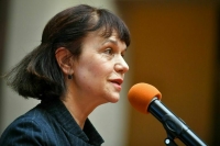 Лошак не намерена покидать пост главы Пушкинского музея минимум до апреля