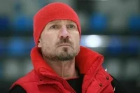 В СМИ опровергли информацию об ампутации Костомарову кистей рук