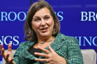 Нуланд заявила, что в США поддерживают удары Киева по объектам в Крыму