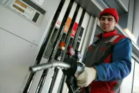 Биржевая цена бензина Аи-92 выросла за неделю на 9,8 процента