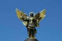 Глава офиса Зеленского заявил, что ВСУ продолжат оборону Артемовска