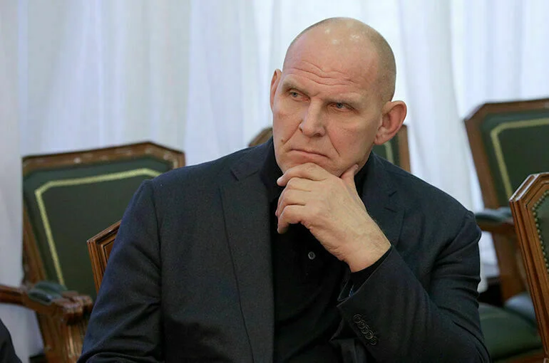 Карелин рассказал, из-за чего МОК потерял свою «автономность»