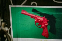 Петербуржец обратился в травмпункт после избиения игрушечным пистолетом