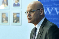 Сенатор рассказал о нежелании иностранных фармкомпаний уходить из России