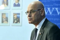 Сенатор рассказал о нежелании иностранных фармкомпаний уходить из России
