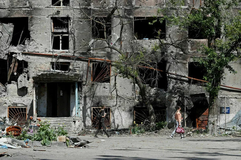 В МИД КНР призвали прекратить «подливать масло» в огонь конфликта на Украине