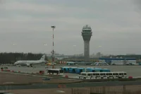 Над Петербургом закрыли небо из-за неизвестного летательного объекта