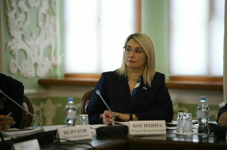 Косихина рассказала о пользе введения школьной формы