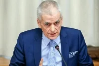 Онищенко призвал к жесткому надзору за режимом работы таксистов 