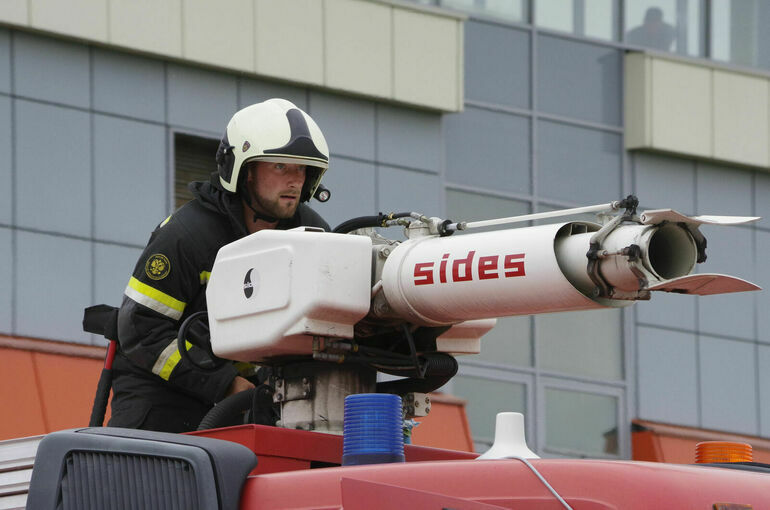 В Москве загорелось здание на улице Академика Королева