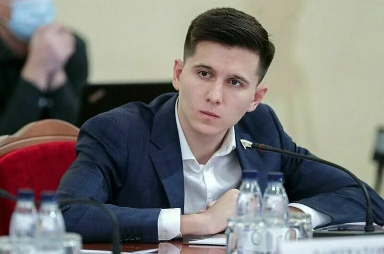 В Думу внесли проект постановления о досрочном прекращении полномочий депутата Гулина
