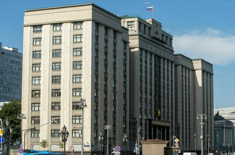В Госдуму внесли поправки о либерализации госзакупок