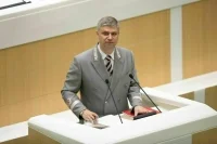 Главу РЖД Белозерова пригласили выступить в Совете Федерации