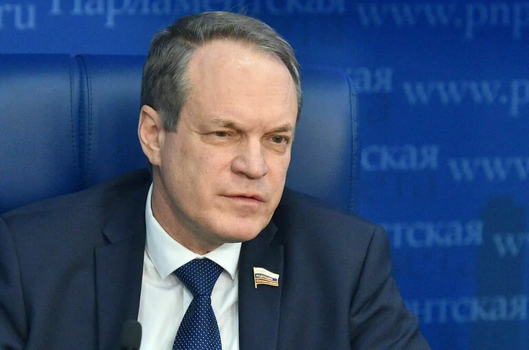 Башкин предложил обязать страны сообщать о зарубежных биолабораториях