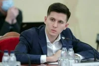 Мандат сложившего полномочия Максима Гулина передадут Анне Скрозниковой