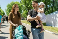Количество детей-сирот в Петербурге достигло минимума за три года