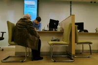 В Госдуму внесли законопроект о списании кредитов погибших участников СВО с их родителей