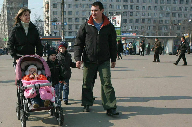 Глава Правительства заявил, что понятие многодетной семьи нужно закрепить законодательно 