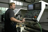 Дефицит рабочих кадров в стране достиг рекорда за последние пять лет