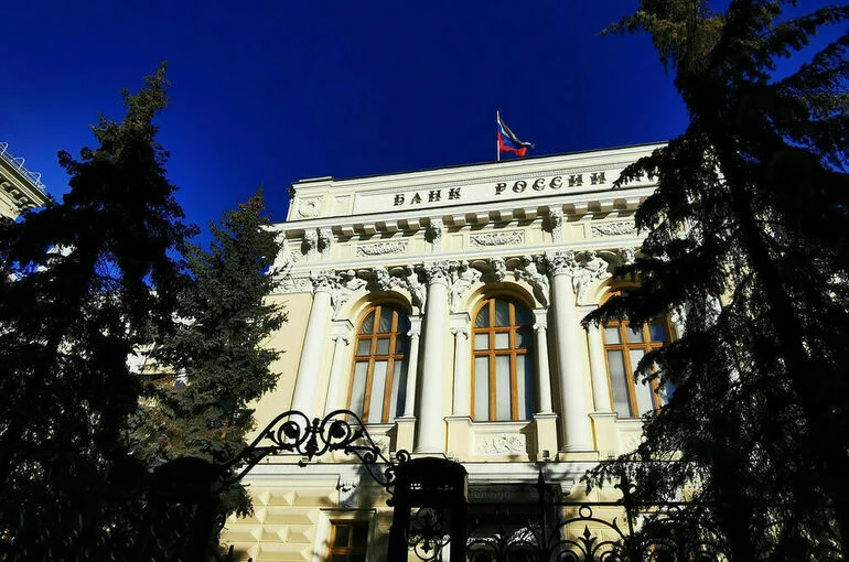 Военнослужащие и их семьи оформили кредитные каникулы на 63,9 млрд рублей