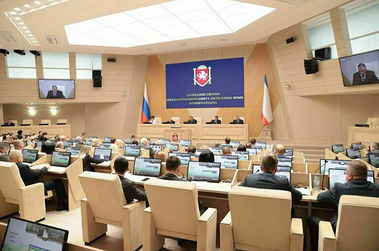 Парламент Крыма призвал остановить гонения на православие на Украине