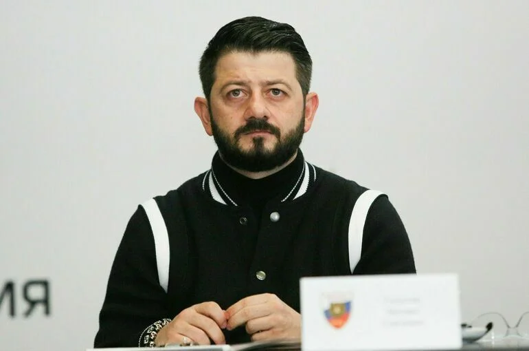 Михаил Галустян получил гражданство Армении