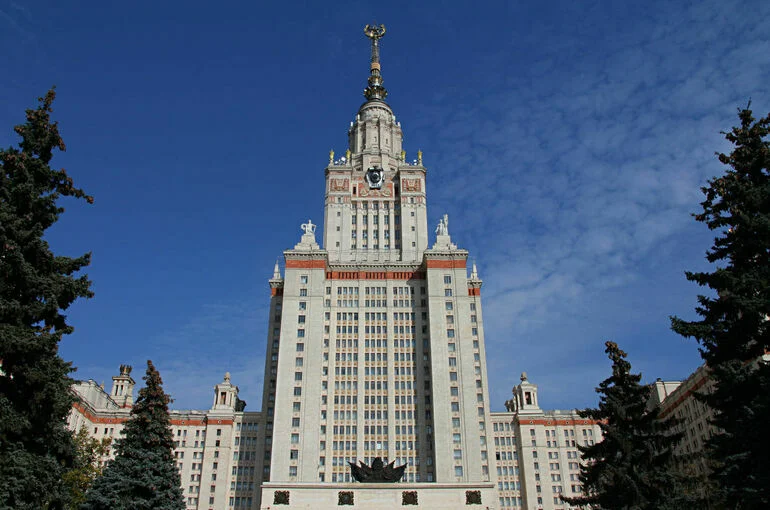 В МГУ попросили поддержать российские научные журналы