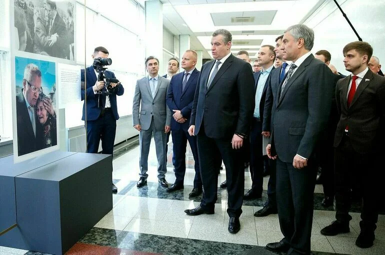 Депутаты пообещали хранить наследие и заветы Жириновского