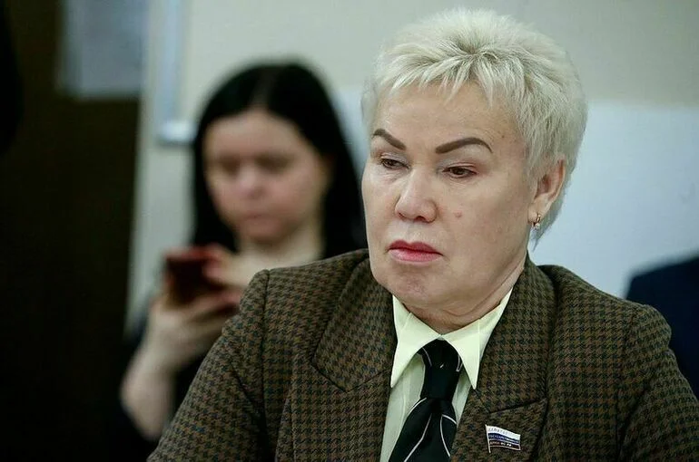 Баталова заявила, что ФРГ закрывает спортсменам путь к победе
