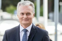 Президент Литвы наложил вето на закон о разных запретах для россиян