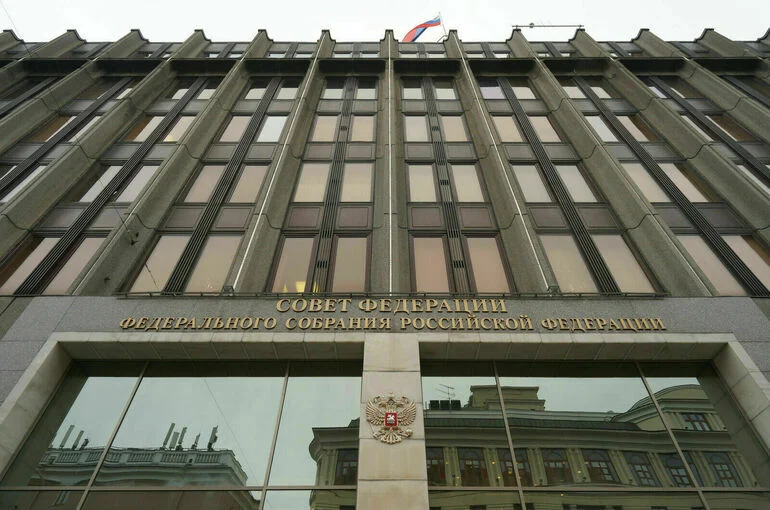 Мишустин поблагодарил Совет Федерации за поддержку регионов