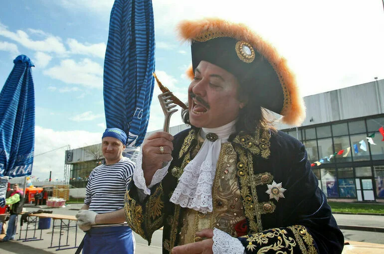 В Петербурге начинают работу сезонные точки по продаже корюшки