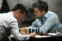 Непомнящий вышел вперед в матче за звание чемпиона мира по шахматам