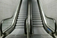 В Дагестане мальчик лишился пальцев руки из-за происшествия на эскалаторе