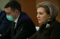 Попова заявила о риске новой волны заражения COVID-19 в конце мая