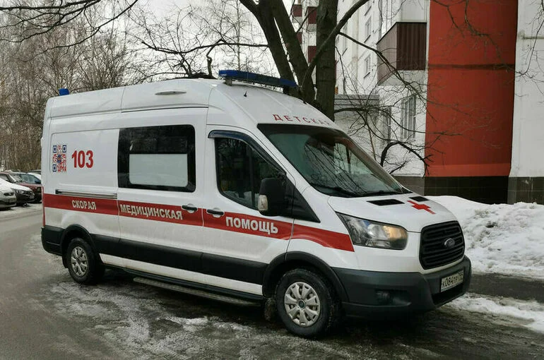 В Петербурге мужчина распылил перцовый баллончик в лицо ребенку